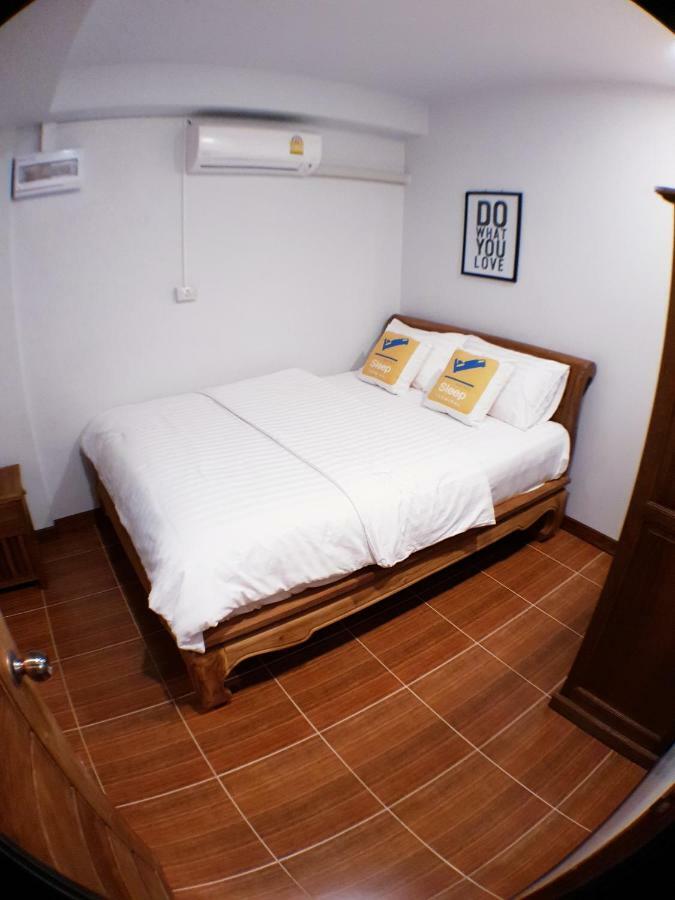 Sleep Terminal Hostel Chiang Mai Bagian luar foto